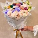 İthal Papatyalardan Oluşan Zarif Buket